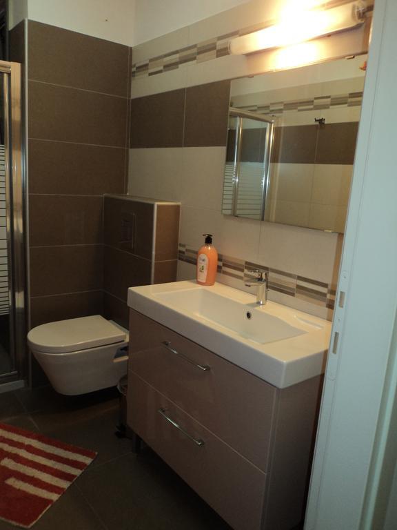 Violeta Apartments Lefkáda エクステリア 写真