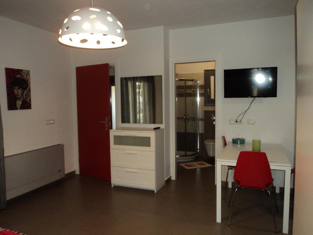 Violeta Apartments Lefkáda エクステリア 写真